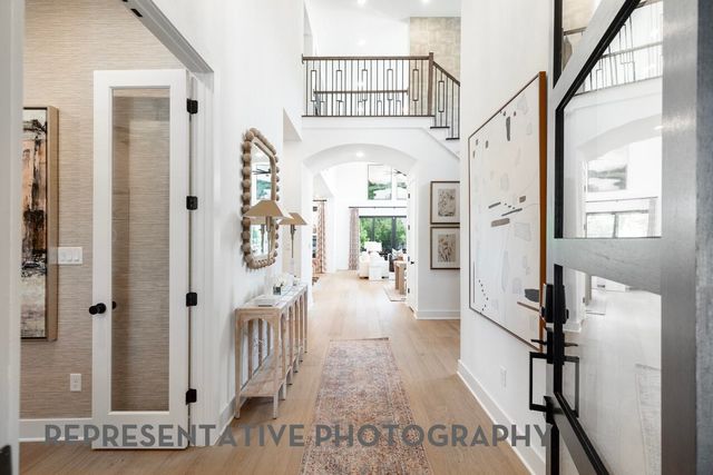 172 Mountain Laurel Drive, Waxahachie, TX 75165