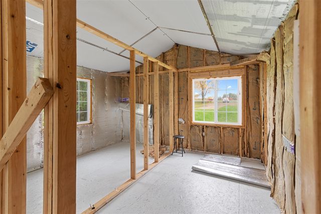 66301 County Road 681, Hartford, MI 49057