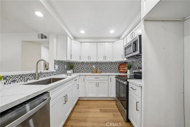 69 Town And Country Road, Phillips Ranch, CA 91766