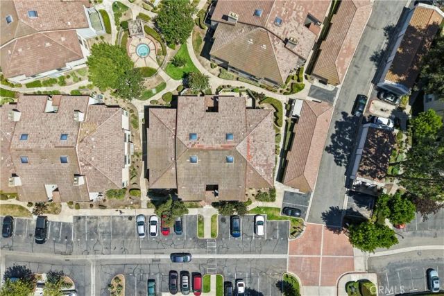 69 Town And Country Road, Phillips Ranch, CA 91766