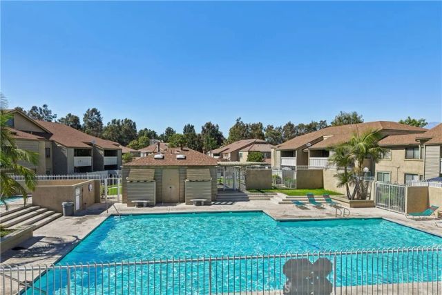 69 Town And Country Road, Phillips Ranch, CA 91766