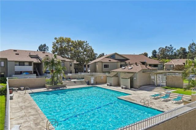 69 Town And Country Road, Phillips Ranch, CA 91766
