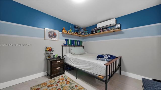 8186 NW 98th Ln 123, Hialeah Gardens, FL 33016