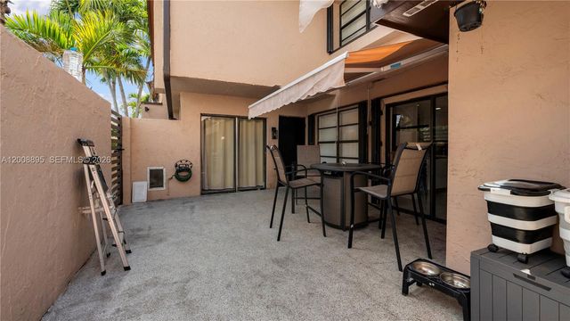 8186 NW 98th Ln 123, Hialeah Gardens, FL 33016