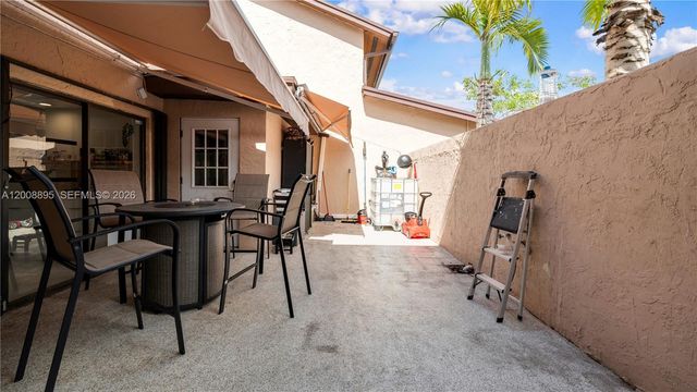 8186 NW 98th Ln 123, Hialeah Gardens, FL 33016