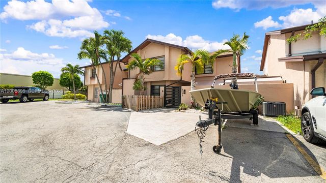8186 NW 98th Ln 123, Hialeah Gardens, FL 33016
