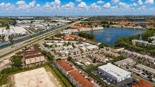 8186 NW 98th Ln 123, Hialeah Gardens, FL 33016