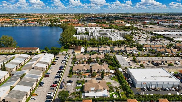 8186 NW 98th Ln 123, Hialeah Gardens, FL 33016