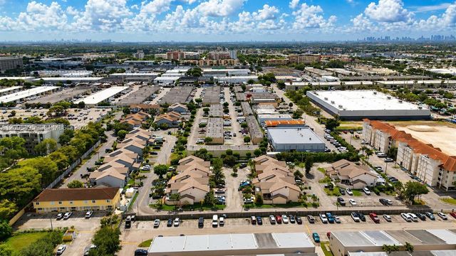 8186 NW 98th Ln 123, Hialeah Gardens, FL 33016