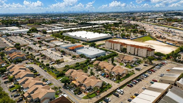 8186 NW 98th Ln 123, Hialeah Gardens, FL 33016