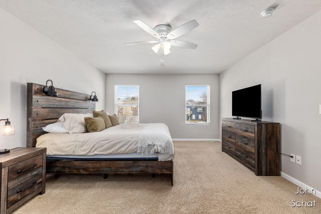 820 View Pointe Drive, Middleville, MI 49333