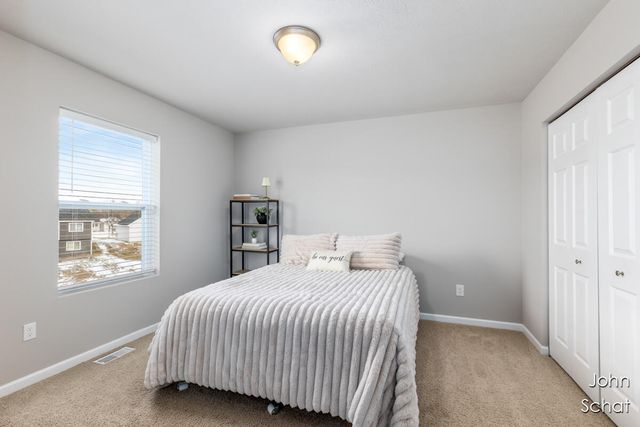 820 View Pointe Drive, Middleville, MI 49333