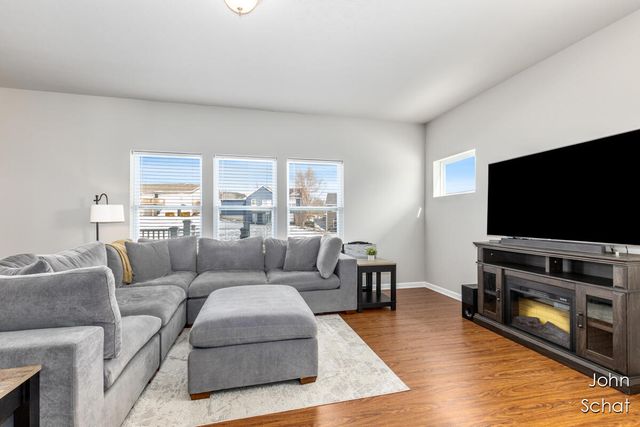 820 View Pointe Drive, Middleville, MI 49333