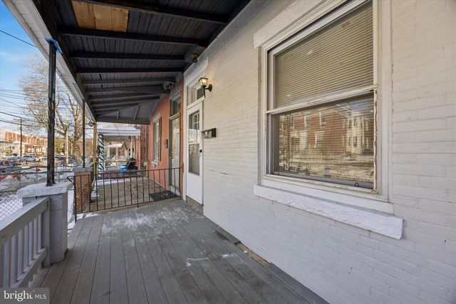 121 N FRONT ST, Darby, PA 19023