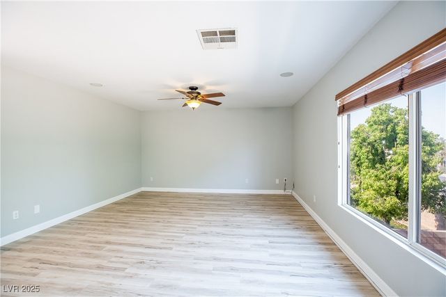 10902 Pentland Downs Street, Las Vegas, NV 89141