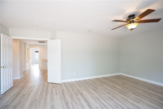 10902 Pentland Downs Street, Las Vegas, NV 89141