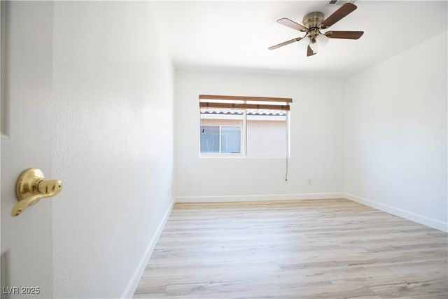 10902 Pentland Downs Street, Las Vegas, NV 89141