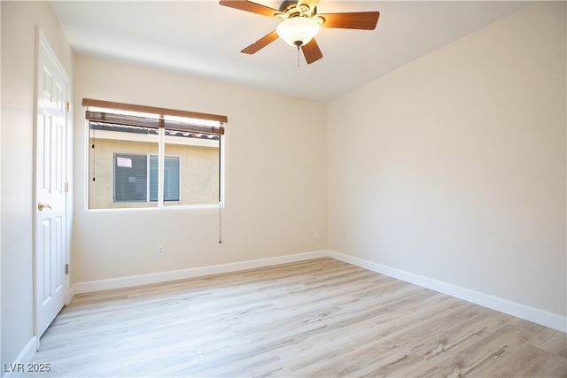 10902 Pentland Downs Street, Las Vegas, NV 89141