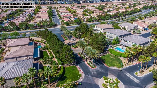 10902 Pentland Downs Street, Las Vegas, NV 89141