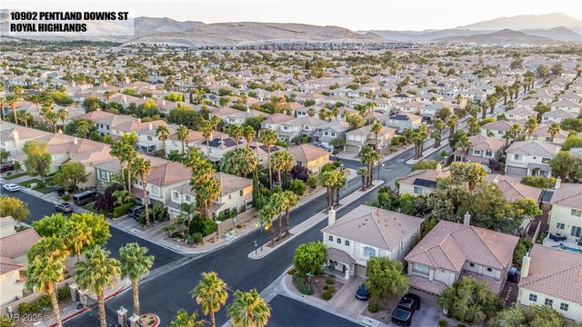 10902 Pentland Downs Street, Las Vegas, NV 89141