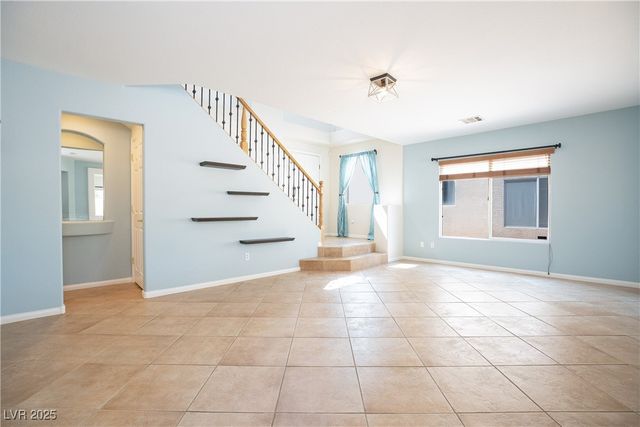 10902 Pentland Downs Street, Las Vegas, NV 89141