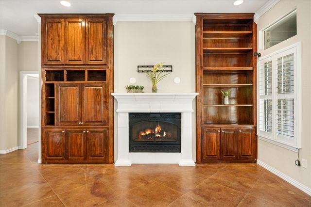 1621 Rockview Drive, Granbury, TX 76049