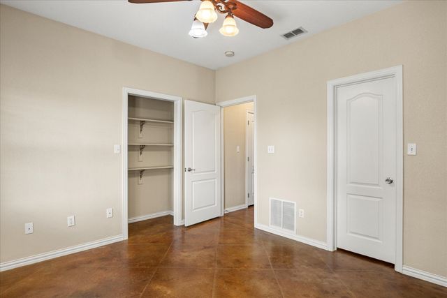 1621 Rockview Drive, Granbury, TX 76049