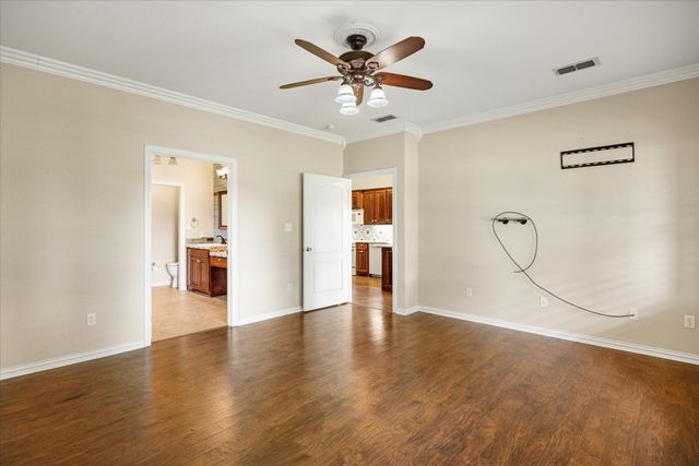 1621 Rockview Drive, Granbury, TX 76049