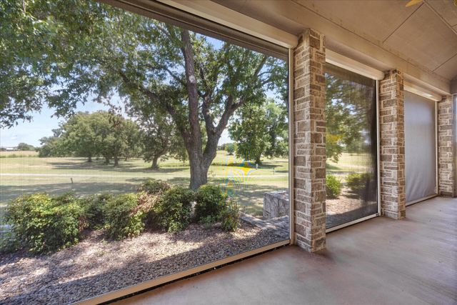 1621 Rockview Drive, Granbury, TX 76049