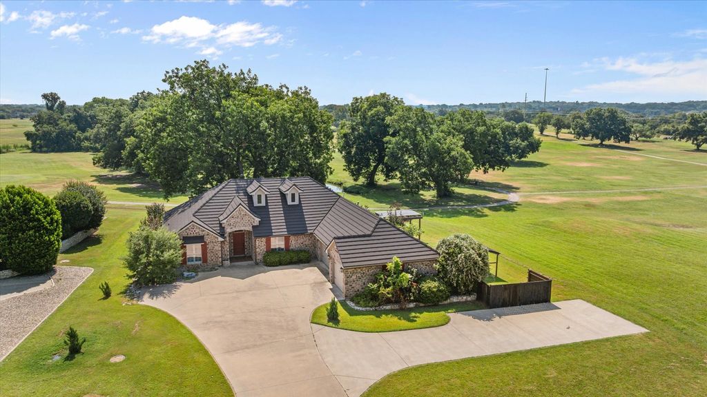 1621 Rockview Drive, Granbury, TX 76049