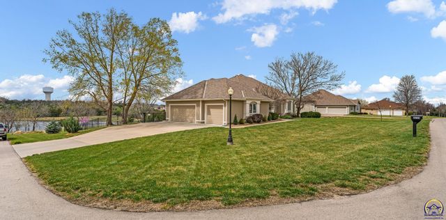 4235 SW Aylesbury RD, Topeka, KS 66610