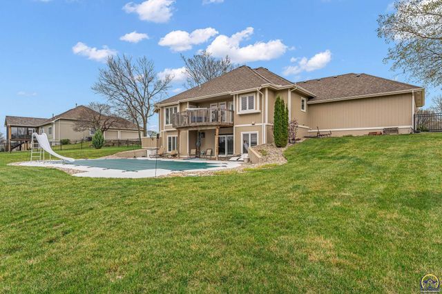 4235 SW Aylesbury RD, Topeka, KS 66610