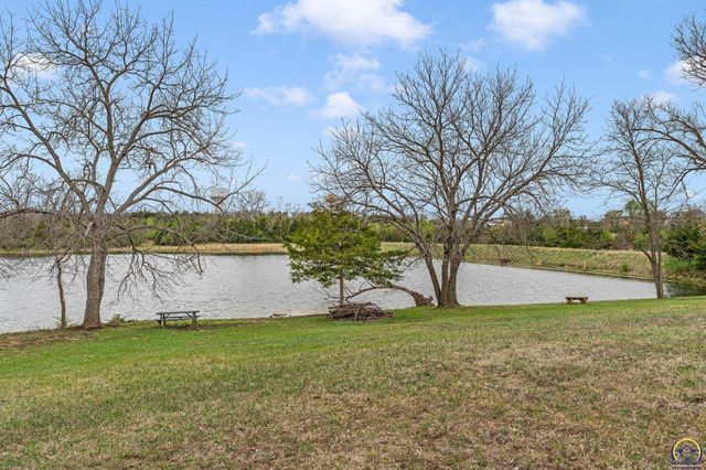 4235 SW Aylesbury RD, Topeka, KS 66610