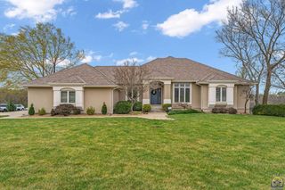 4235 SW Aylesbury RD, Topeka, KS 66610
