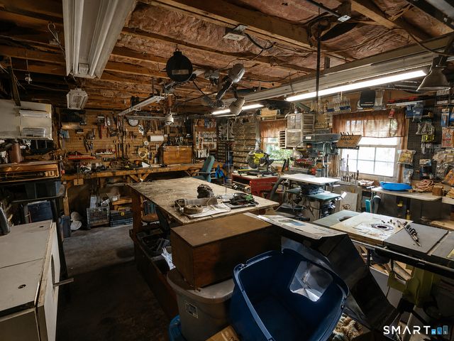 20 Silver Lane, Enfield, CT 06082