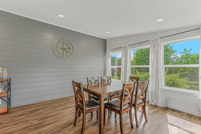 567 QUICK Road, Castle Rock, WA 98611