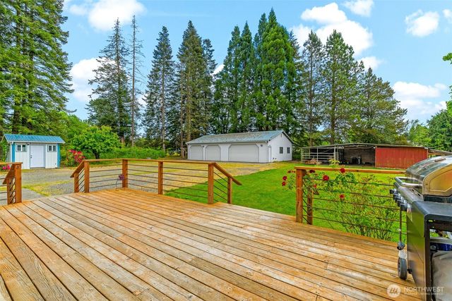 567 QUICK Road, Castle Rock, WA 98611