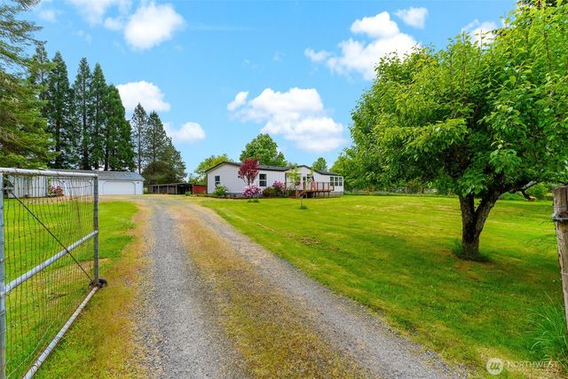 567 QUICK Road, Castle Rock, WA 98611