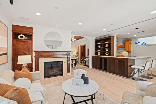 216 Bloomfield Road, Burlingame, CA 94010