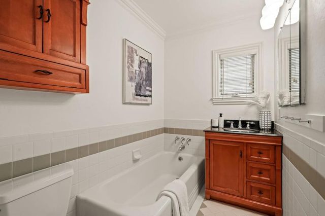 216 Bloomfield Road, Burlingame, CA 94010