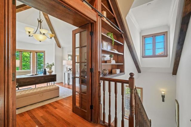 216 Bloomfield Road, Burlingame, CA 94010