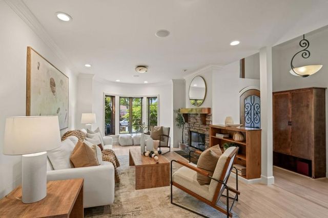 216 Bloomfield Road, Burlingame, CA 94010