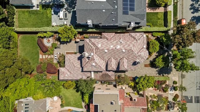 216 Bloomfield Road, Burlingame, CA 94010