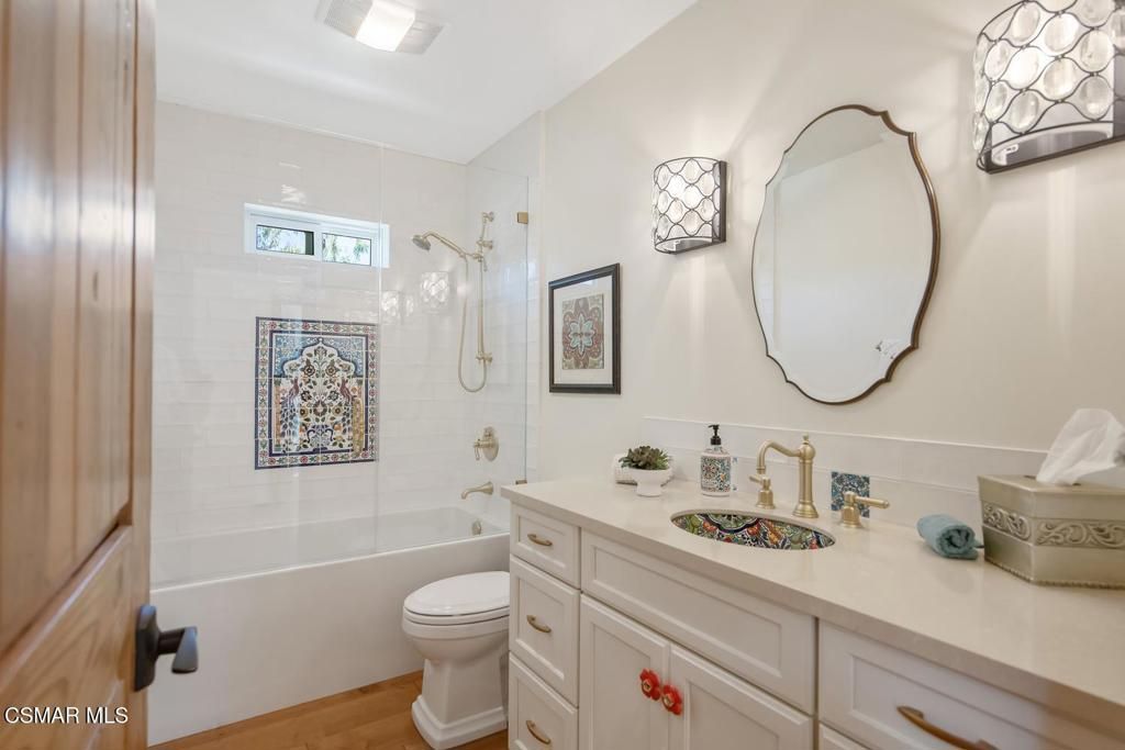 Image 16 of property listing at 4255 Saddlecrest Lane, Westlake Village, CA 91361