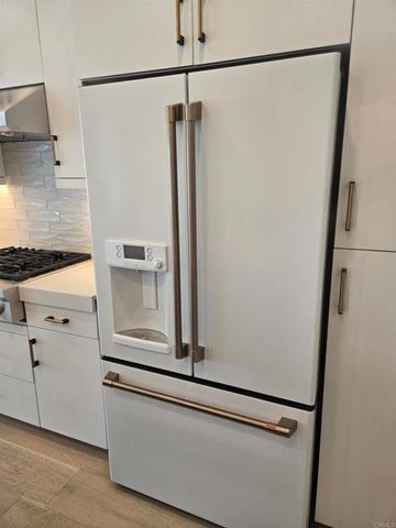 8337 Distinctive Drive, San Diego, CA 92108