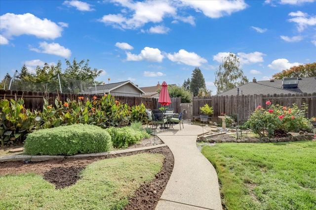 2690 Red Bud Ln, Yuba City, CA 95993