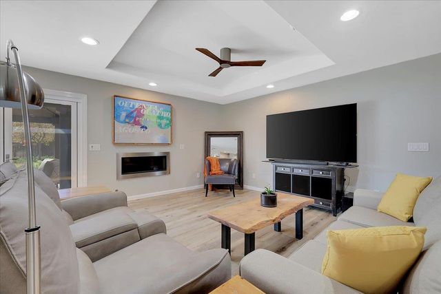 2690 Red Bud Ln, Yuba City, CA 95993