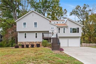 4813 Highpoint NE Drive, Marietta, GA 30066