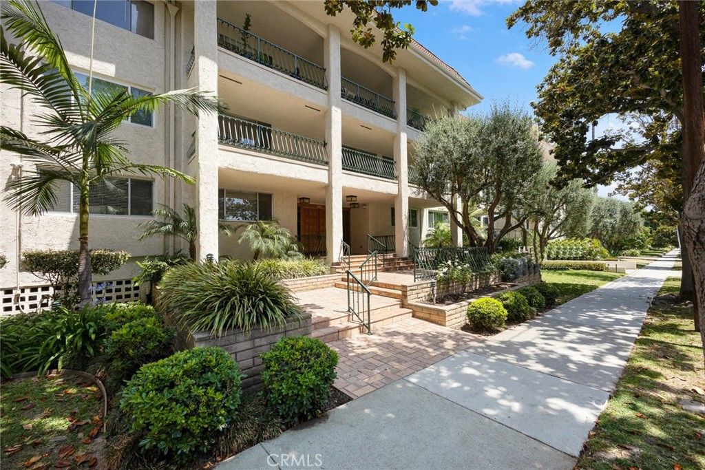 420 S Madison Avenue 301, Pasadena, CA 91101 — photo 3