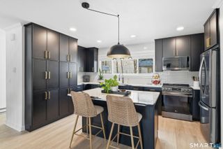 4 Pebblestone Circle 4, Suffield, CT 06078